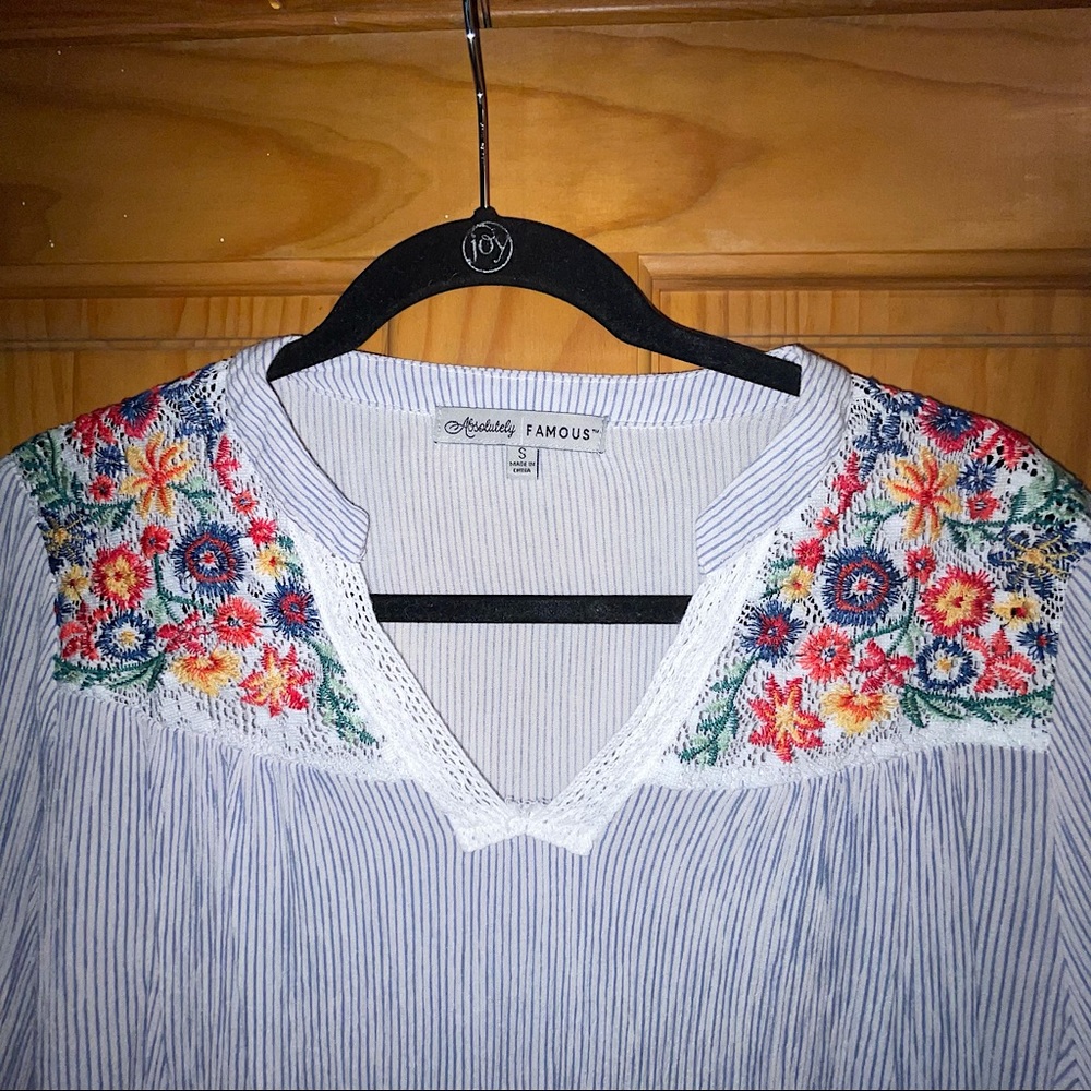 Very Detailed Women’s Blouse
